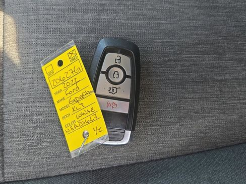 Certified 2022 Ford Expedition XLT image 11