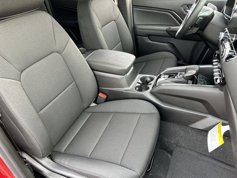 New 2026 GMC Canyon Elevation w/ Convenience Package image 27