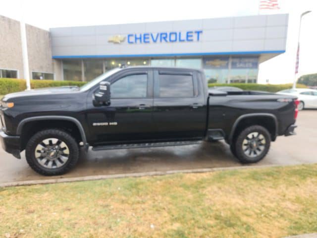 Used 2021 Chevrolet Silverado 2500 Custom w/ Custom Value Package AWD/4WD image 4