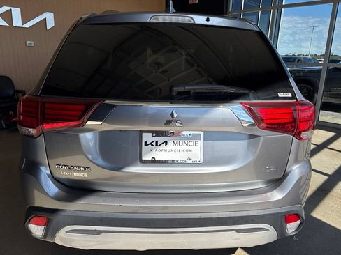 Used 2020 Mitsubishi Outlander SEL AWD/4WD image 11
