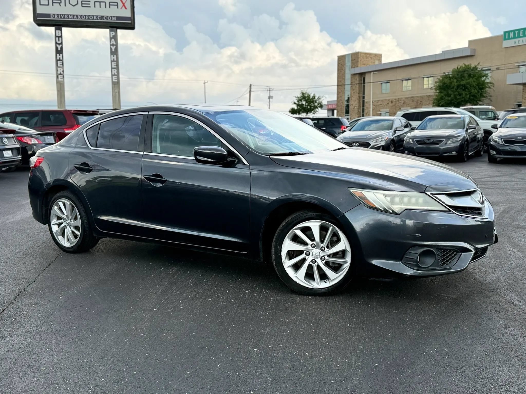 Used 2016 Acura ILX FWD image 3