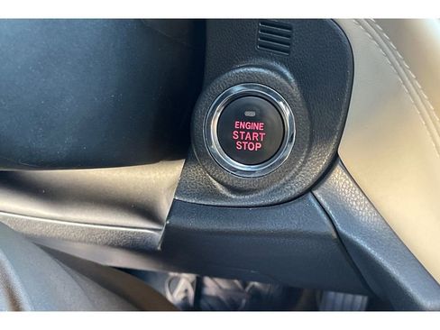 Used 2024 Subaru Outback Limited image 32