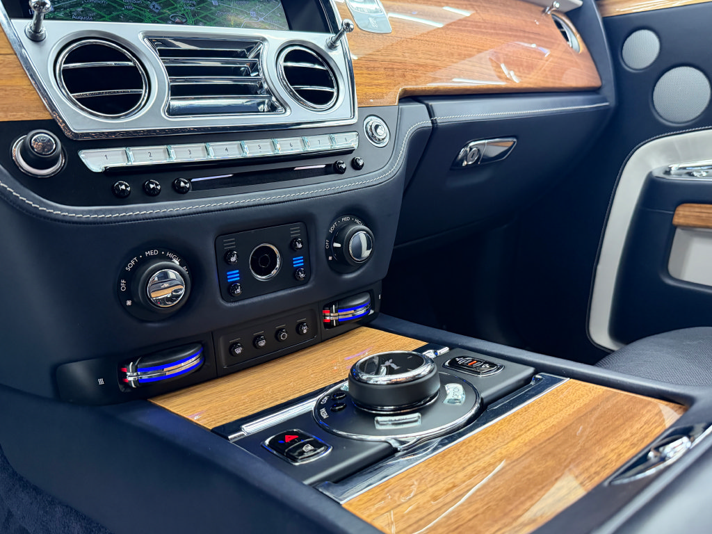 Used 2019 Rolls-Royce Ghost RWD image 13