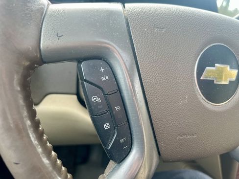 Used 2012 Chevrolet Tahoe LTZ image 17