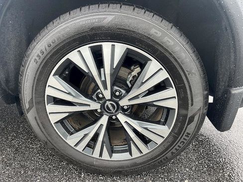 Certified 2023 Nissan Rogue SV w/ SV Premium B Package image 10