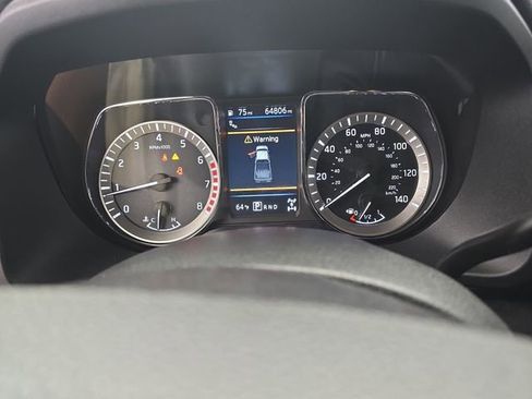 Used 2019 Nissan Titan SL w/ Midnight Edition image 27