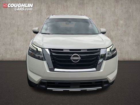 Certified 2023 Nissan Pathfinder SL w/ SL Premium Package AWD/4WD image 2
