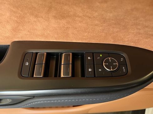 Used 2024 Lexus RZ 300e Premium w/ Accessory Package (Z1) FWD image 31