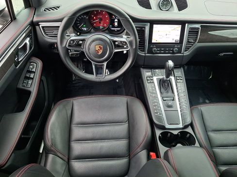 Used 2017 Porsche Macan GTS image 11