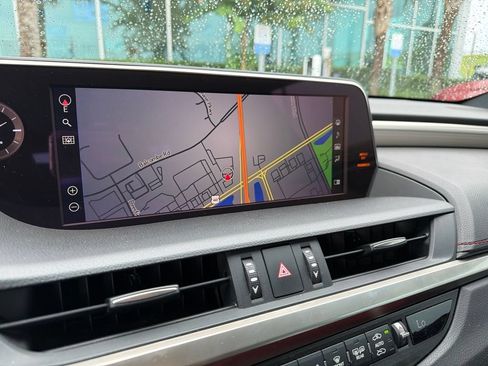 Used 2021 Lexus ES 350 F Sport w/ Accessory Package 2 FWD image 8