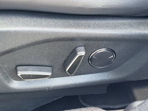 Used 2018 Ford Explorer Limited AWD/4WD image 23