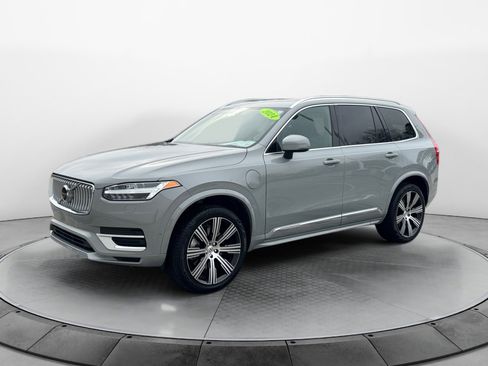 Certified 2024 Volvo XC90 T8 Plus w/ Protection Package Premier image 3