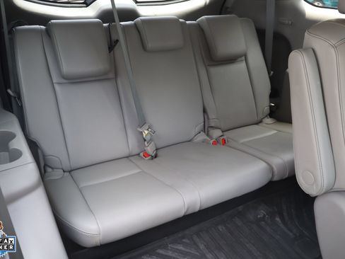 Used 2019 Toyota Highlander XLE FWD image 28
