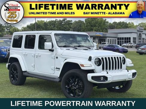 Used 2022 Jeep Wrangler Unlimited Sahara AWD/4WD image 1
