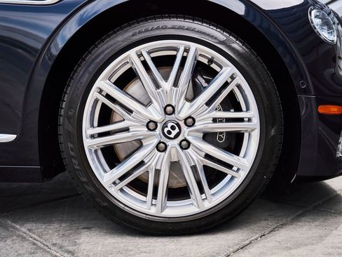 Used 2021 Bentley Flying Spur V8 AWD/4WD image 20