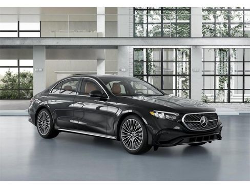 New 2026 Mercedes-Benz E 450 4MATIC Sedan image 11