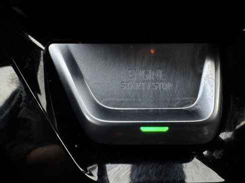 Used 2024 GMC Sierra 1500 AT4 w/ Technology Package image 22