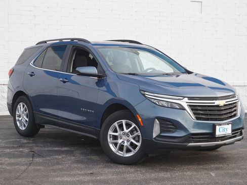 Used 2024 Chevrolet Equinox LT FWD image 3