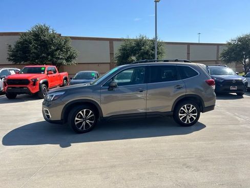 Used 2019 Subaru Forester Limited w/ Popular Package #3 AWD/4WD image 3