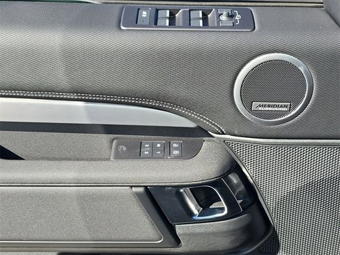 New 2026 Land Rover Discovery Limited Edition image 30