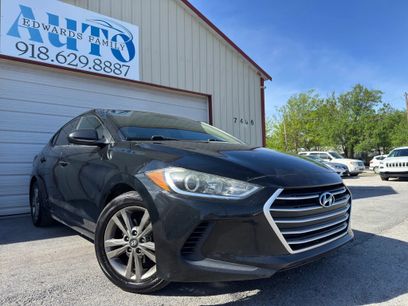 Used 2017 Hyundai Elantra SE