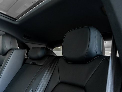 Certified 2024 Porsche Cayenne image 18