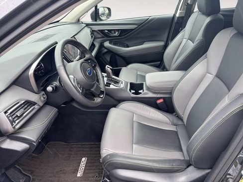 Certified 2025 Subaru Outback Onyx Edition AWD/4WD image 9