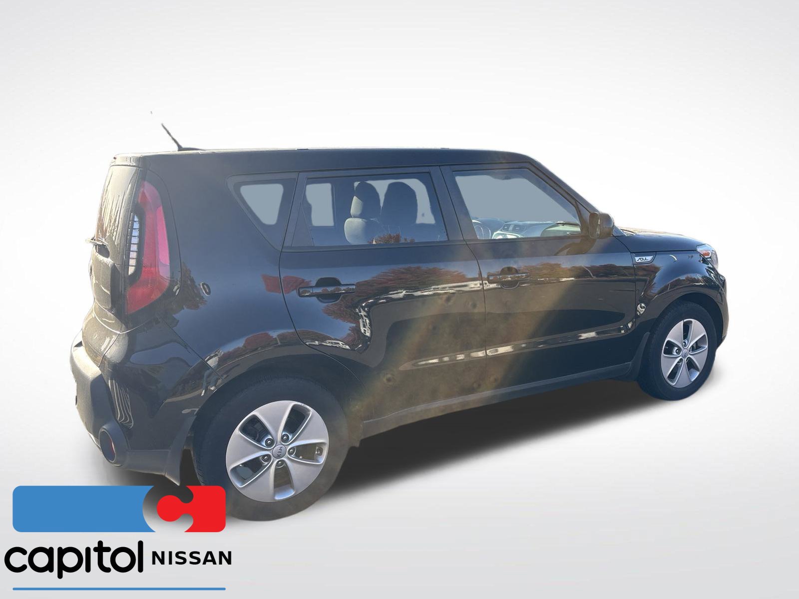 Used 2016 Kia Soul FWD image 2