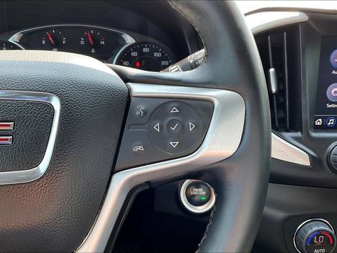 Used 2023 GMC Terrain SLT w/ Elevation Edition FWD image 16