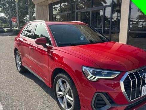 Used 2020 Audi Q3 2.0T Premium Plus w/ Premium Plus Package AWD/4WD image 12