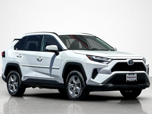 Certified 2024 Toyota RAV4 LE AWD/4WD image 7