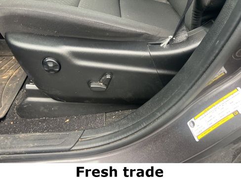 Certified 2021 Jeep Grand Cherokee Laredo image 8