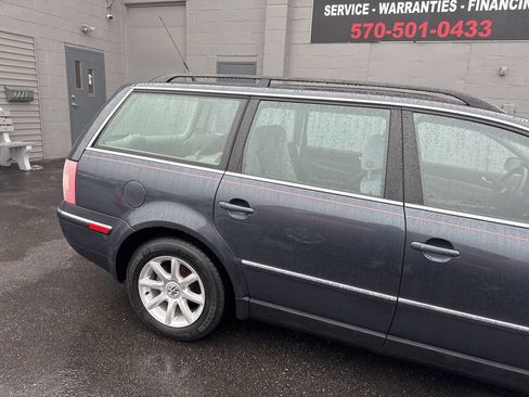 Used 2004 Volkswagen Passat GLS image 9
