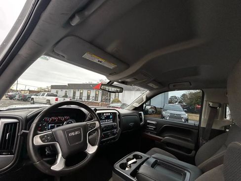 Used 2017 GMC Sierra 1500 SLE w/ SLE Value Package image 26