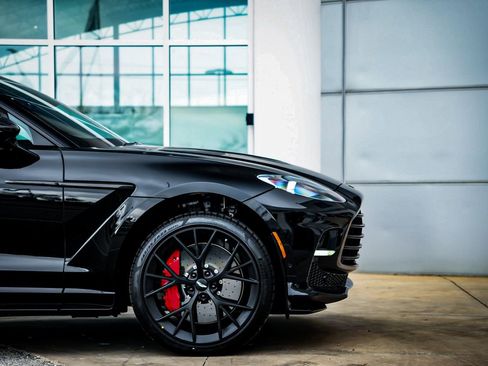 New 2025 Aston Martin DBX 707 image 7