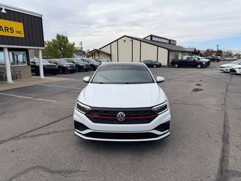 Used 2019 Volkswagen Jetta GLI image 3