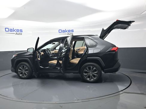 Used 2023 Toyota RAV4 Limited AWD/4WD image 57
