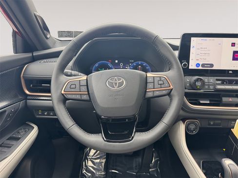 Used 2026 Toyota Grand Highlander AWD Hybrid image 12