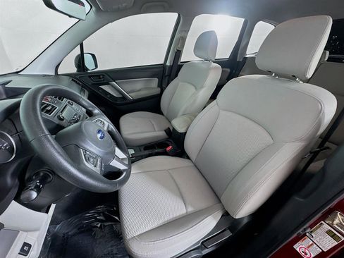 Used 2017 Subaru Forester 2.5i w/ Alloy Wheel Package image 12