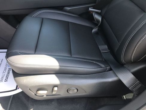 New 2026 Chevrolet Traverse LT AWD/4WD image 12