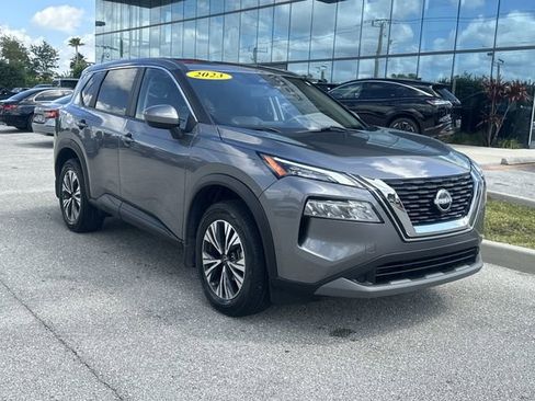 Used 2023 Nissan Rogue SV FWD image 5