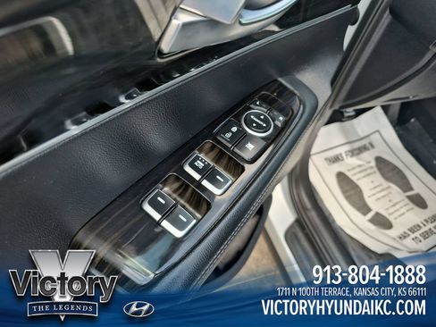 Used 2019 Kia Sorento L FWD image 11