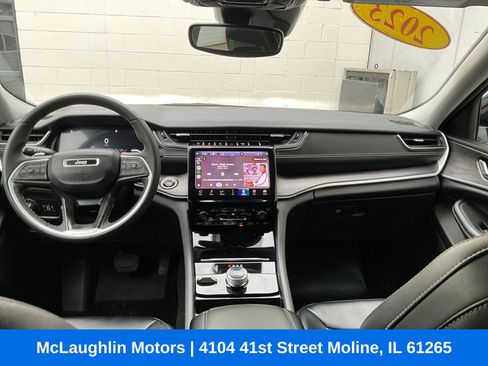 Used 2023 Jeep Grand Cherokee L Limited image 14