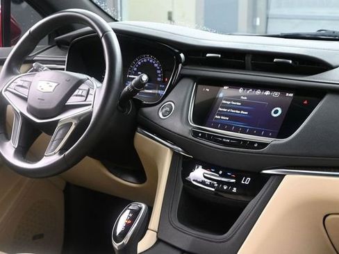 Used 2019 Cadillac XT5 FWD image 27