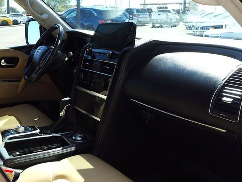 Used 2021 Nissan Armada SV w/ SV Appearance Package image 39