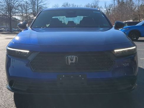 Used 2025 Honda Accord Sport image 8