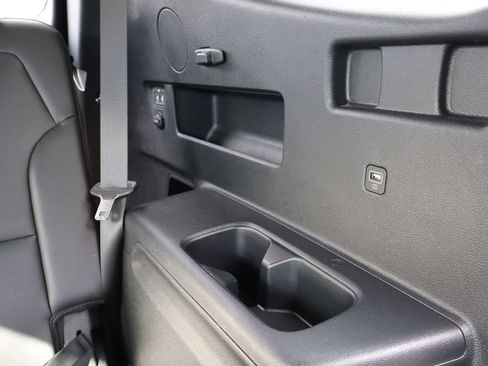 Used 2022 Kia Telluride S image 49