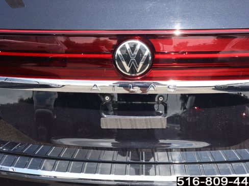 Used 2024 Volkswagen Atlas SEL Premium R-Line AWD/4WD image 38