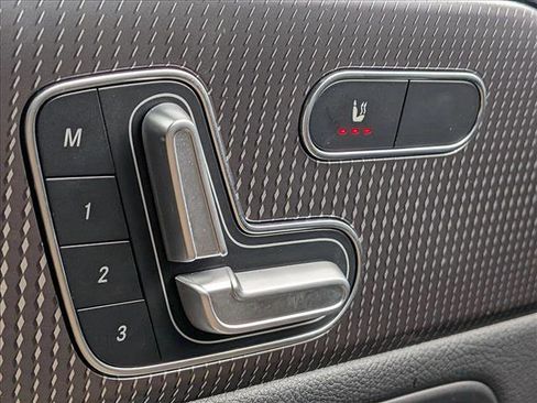 Used 2021 Mercedes-Benz GLA 250 4MATIC image 14