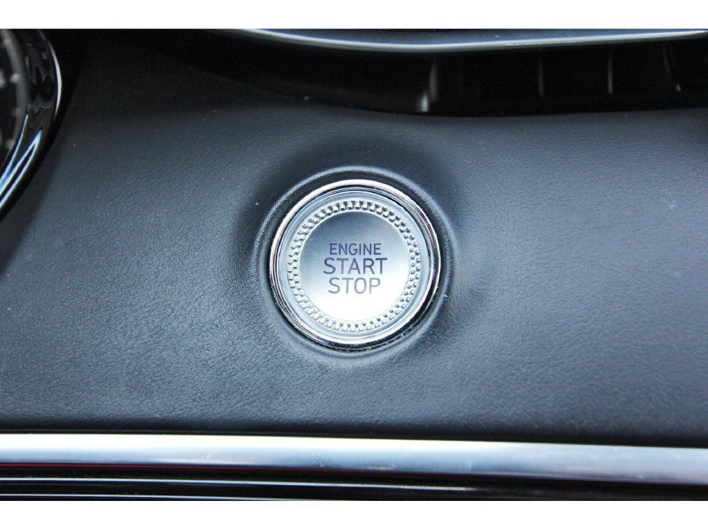 Used 2023 Genesis GV70 2.5T w/ Advanced Package AWD/4WD image 24